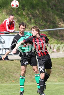 Fussball Unterliga Ost. SV Ludmannsdorf gegen Ruden. Roman Weber (Ludmannsdorf), Tadej Trdina (Ruden). Ludmannsdorf, am 1.5.2011.
Foto: Kuess
---
pressefotos, pressefotografie, kuess, qs, qspictures, sport, bild, bilder, bilddatenbank