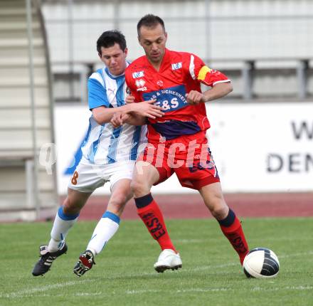 Fussball KFV Cup. VSV gegen SAK.  Daniel Naschenweng, (VSV), Goran Jolic (SAK). Villach, 3.5.2011.
Foto: Kuess
---
pressefotos, pressefotografie, kuess, qs, qspictures, sport, bild, bilder, bilddatenbank