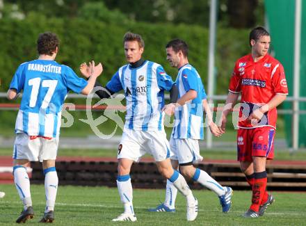 Fussball KFV Cup. VSV gegen SAK. Torjubel VSV. Villach, 3.5.2011.
Foto: Kuess
---
pressefotos, pressefotografie, kuess, qs, qspictures, sport, bild, bilder, bilddatenbank