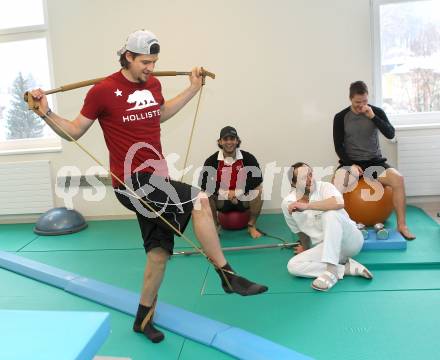 Eishockey. Training, Reha in der Privatklinik Maria Hilf. Christoph Brandner, Andy Chiodo, Stephan Geier (KAC). KLagenfurt, am 23.12.2010.
Foto: Kuess
---
pressefotos, pressefotografie, kuess, qs, qspictures, sport, bild, bilder, bilddatenbank