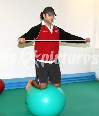 Eishockey, Schispringen, Radsport. Training, Reha in der Privatklinik Maria Hilf. Eishockey. Andy Chiodo (KAC). KLagenfurt, am 23.12.2010.
Foto: Kuess
---
pressefotos, pressefotografie, kuess, qs, qspictures, sport, bild, bilder, bilddatenbank