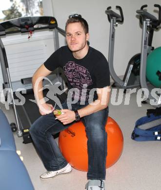 Eishockey, Schispringen, Radsport. Training, Reha in der Privatklinik Maria Hilf. Eishockey. Stefan Geier (KAC). KLagenfurt, am 23.12.2010.
Foto: Kuess
---
pressefotos, pressefotografie, kuess, qs, qspictures, sport, bild, bilder, bilddatenbank