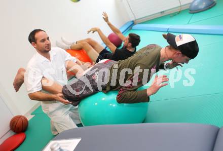 Schispringen. Training, Reha in der Privatklinik Maria Hilf. Martin Koch. KLagenfurt, am 23.12.2010.
Foto: Kuess
---
pressefotos, pressefotografie, kuess, qs, qspictures, sport, bild, bilder, bilddatenbank