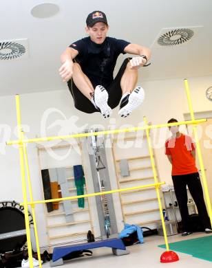 Schispringen. Training, Reha in der Privatklinik Maria Hilf. Thomas Morgenstern. KLagenfurt, am 23.12.2010.
Foto: Kuess
---
pressefotos, pressefotografie, kuess, qs, qspictures, sport, bild, bilder, bilddatenbank