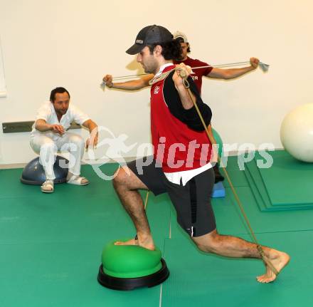 Eishockey, Schispringen, Radsport. Training, Reha in der Privatklinik Maria Hilf. Eishockey. Andy Chiodo (KAC). KLagenfurt, am 23.12.2010.
Foto: Kuess
---
pressefotos, pressefotografie, kuess, qs, qspictures, sport, bild, bilder, bilddatenbank