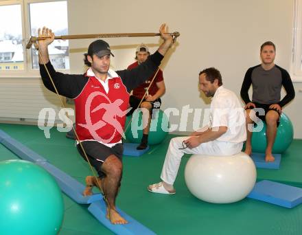 Eishockey, Schispringen, Radsport. Training, Reha in der Privatklinik Maria Hilf. Eishockey. Andy Chiodo, Christoph Brandner, Stefan Geier (KAC). KLagenfurt, am 23.12.2010.
Foto: Kuess
---
pressefotos, pressefotografie, kuess, qs, qspictures, sport, bild, bilder, bilddatenbank