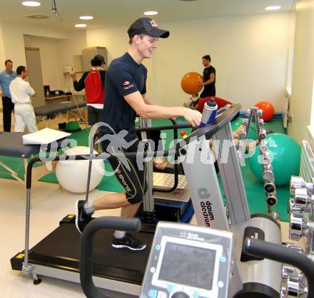  Schispringen. Training, Reha in der Privatklinik Maria Hilf. Thomas Morgenstern. KLagenfurt, am 23.12.2010.
Foto: Kuess
---
pressefotos, pressefotografie, kuess, qs, qspictures, sport, bild, bilder, bilddatenbank