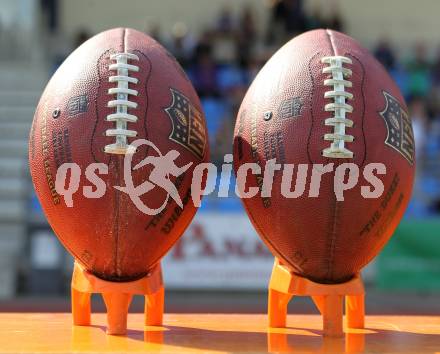 AFL. American Football. Black Lions gegen Vienna Vikings. Feature. Footbaelle, Baelle, Ball. Villach, am 24.4.2011.
Foto: Kuess
---
pressefotos, pressefotografie, kuess, qs, qspictures, sport, bild, bilder, bilddatenbank