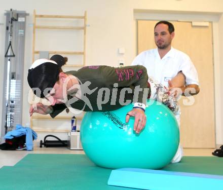 Schispringen. Training, Reha in der Privatklinik Maria Hilf. Martin Koch. KLagenfurt, am 23.12.2010.
Foto: Kuess
---
pressefotos, pressefotografie, kuess, qs, qspictures, sport, bild, bilder, bilddatenbank