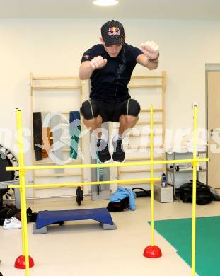 Schispringen. Training, Reha in der Privatklinik Maria Hilf. Thomas Morgenstern. KLagenfurt, am 23.12.2010.
Foto: Kuess
---
pressefotos, pressefotografie, kuess, qs, qspictures, sport, bild, bilder, bilddatenbank