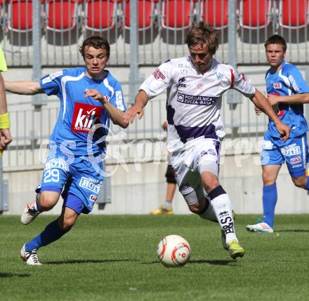 Fussball Regionalliga. SAK gegen GAK. Grega Triplat (SAK), Michael Hofer (GAK), Klagenfurt, am 7.5.2011.
Foto: Kuess
---
pressefotos, pressefotografie, kuess, qs, qspictures, sport, bild, bilder, bilddatenbank