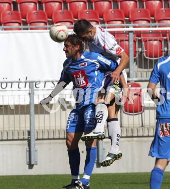 Fussball Regionalliga. SAK gegen GAK. Murat Veliu  (SAK), Roland Kollmann (GAK), Klagenfurt, am 7.5.2011.
Foto: Kuess
---
pressefotos, pressefotografie, kuess, qs, qspictures, sport, bild, bilder, bilddatenbank