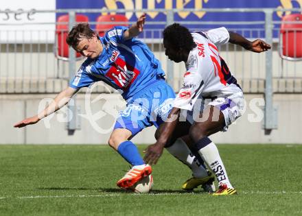 Fussball Regionalliga. SAK gegen GAK. Makanda Christian Mpaka (SAK), Michael Hofer (GAK), Klagenfurt, am 7.5.2011.
Foto: Kuess
---
pressefotos, pressefotografie, kuess, qs, qspictures, sport, bild, bilder, bilddatenbank