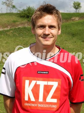 Fussball 1. Klasse D. Christian Koefer (SV Feistritz/Rosental). Feistritz im Rosental, am 30.4.2011.
Foto: Kuess
---
pressefotos, pressefotografie, kuess, qs, qspictures, sport, bild, bilder, bilddatenbank