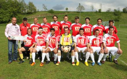 Fussball 1. Klasse D. Mannschaftsfoto (SV Feistritz/Rosental). Feistritz im Rosental, am 30.4.2011.
Foto: Kuess
---
pressefotos, pressefotografie, kuess, qs, qspictures, sport, bild, bilder, bilddatenbank