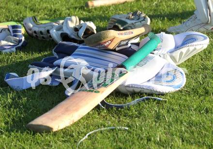 Cricket Club Velden. Latschach, 25.8.2010.
Foto: Kuess
---
pressefotos, pressefotografie, kuess, qs, qspictures, sport, bild, bilder, bilddatenbank