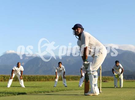 Cricket Club Velden. Latschach, 25.8.2010.
Foto: Kuess
---
pressefotos, pressefotografie, kuess, qs, qspictures, sport, bild, bilder, bilddatenbank