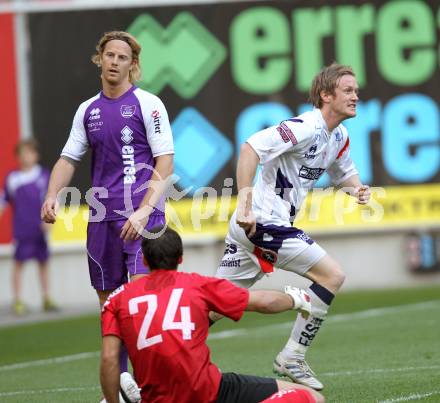 Fussball. Regionalliga. SK Austria Klagenfurt gegen SAK. Heinz Weber, Johannes Isopp, (Klagenfurt), Torjubel Christian Samitsch (SAK). Klagenfurt, 13.5.2011.
Foto: Kuess
---
pressefotos, pressefotografie, kuess, qs, qspictures, sport, bild, bilder, bilddatenbank