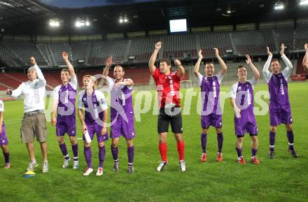 Fussball. Regionalliga. SK Austria Klagenfurt gegen SAK. Jubel Austria. Klagenfurt, 13.5.2011.
Foto: Kuess
---
pressefotos, pressefotografie, kuess, qs, qspictures, sport, bild, bilder, bilddatenbank