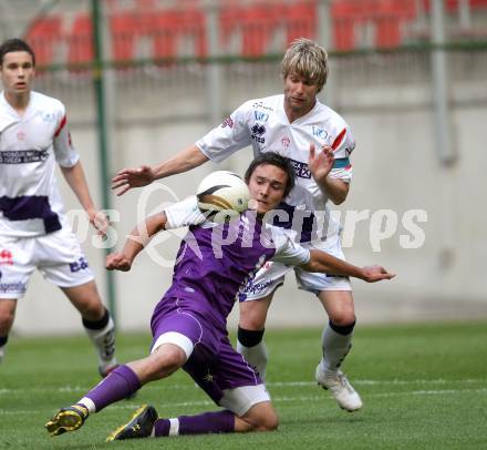 Fussball. Regionalliga. SK Austria Klagenfurt gegen SAK. Markus Pink, (Klagenfurt), Kraiger Christian (K) (SAK). Klagenfurt, 13.5.2011.
Foto: Kuess
---
pressefotos, pressefotografie, kuess, qs, qspictures, sport, bild, bilder, bilddatenbank