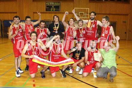 Basketball Kaerntner Liga. WSG Radenthein gegen KOS Klagenfurt/Celovec. Jubel (Radenthein). Radenthein, am 14.5.2011.
Foto: Kuess
---
pressefotos, pressefotografie, kuess, qs, qspictures, sport, bild, bilder, bilddatenbank