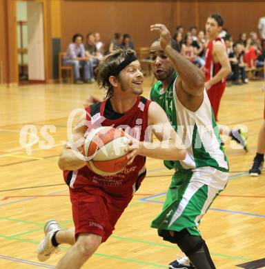 Basketball Kaerntner Liga. WSG Radenthein gegen KOS Klagenfurt/Celovec. Miha Sfiligoj (Radenthein), Adalberto Gonzales (KOS). Radenthein, am 14.5.2011.
Foto: Kuess
---
pressefotos, pressefotografie, kuess, qs, qspictures, sport, bild, bilder, bilddatenbank