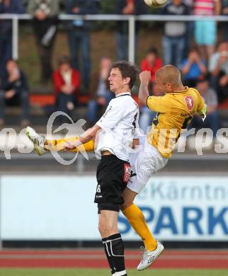 Fussball Bundesliga. Erste Liga. WAC/St. Andrae gegen Cashpoint SCR Altach. Christian Falk (WAC), Philipp Netzer (Altach). Wolfsberg, am 17.5.2011.
Foto: Kuess
---
pressefotos, pressefotografie, kuess, qs, qspictures, sport, bild, bilder, bilddatenbank