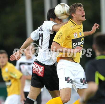 Fussball Erste Liga. WAC/St. Andrae gegen Cashpoint SCR Altach. Nenad Jovanovic,  (WAC), Andreas Simma (Altach). Wolfsberg, 17.5.2011
Foto: Kuess

---
pressefotos, pressefotografie, kuess, qs, qspictures, sport, bild, bilder, bilddatenbank