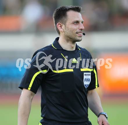 Fussball Bundesliga. Erste Liga. WAC/St. Andrae gegen Cashpoint SCR Altach. Schiedsrichter Gerhard Grobelnik. Wolfsberg, am 17.5.2011.
Foto: Kuess
---
pressefotos, pressefotografie, kuess, qs, qspictures, sport, bild, bilder, bilddatenbank