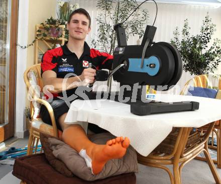 Eisschnellauf. Christian Pichler. Training am Handergometer. Klagenfurt, am 8.3.2010.
Foto: Kuess
---
pressefotos, pressefotografie, kuess, qs, qspictures, sport, bild, bilder, bilddatenbank