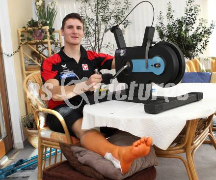 Eisschnellauf. Christian Pichler. Training am Handergometer. Klagenfurt, am 8.3.2010.
Foto: Kuess
---
pressefotos, pressefotografie, kuess, qs, qspictures, sport, bild, bilder, bilddatenbank