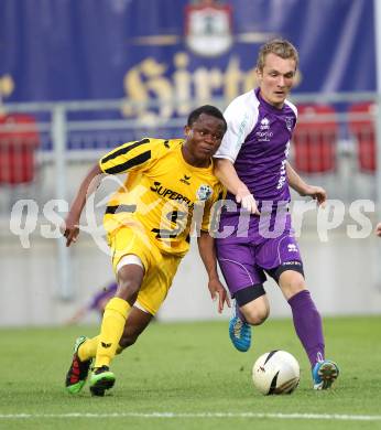 Fussball Regionalliga. SK Austria Klagenfurt gegen Pasching. Aner Mandzic (Austria), Harrison Kennedy (Pasching). Klagenfurt, am 20.5.2011.
Foto: Kuess
---
pressefotos, pressefotografie, kuess, qs, qspictures, sport, bild, bilder, bilddatenbank