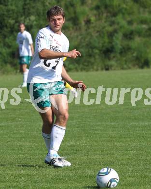 Fussball Kaerntner Liga. Griffen gegen Lendorf. Christoph Morgenstern (Lendorf). Griffen, am 14.5.2011.
Foto: Kuess
---
pressefotos, pressefotografie, kuess, qs, qspictures, sport, bild, bilder, bilddatenbank