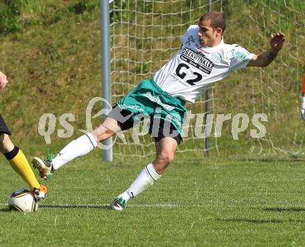 Fussball Kaerntner Liga. Griffen gegen Lendorf. Markus Morgenstern (Lendorf). Griffen, am 14.5.2011.
Foto: Kuess
---
pressefotos, pressefotografie, kuess, qs, qspictures, sport, bild, bilder, bilddatenbank