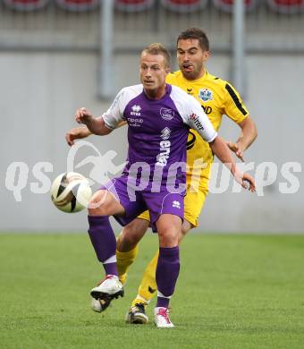 Fussball Regionalliga. SK Austria Klagenfurt gegen Pasching. Michael Kulnik (Austria), Gerald Gansterer (Pasching). Klagenfurt, am 20.5.2011.
Foto: Kuess
---
pressefotos, pressefotografie, kuess, qs, qspictures, sport, bild, bilder, bilddatenbank