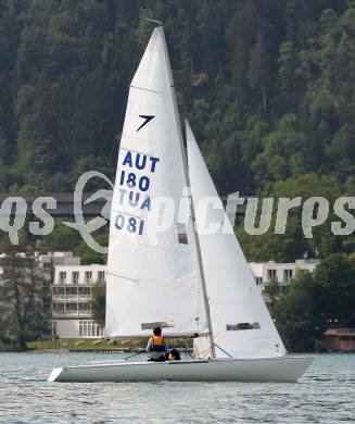 Segeln. Staatsmeisterschaft Dyas. Armin Koren, Marco Delbello (AUT 180). Dellach, am 20.5.2011.
Foto: Kuess
---
pressefotos, pressefotografie, kuess, qs, qspictures, sport, bild, bilder, bilddatenbank