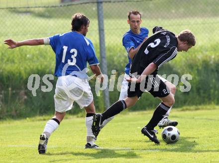 Fussball Unterliga Ost. Koettmannsdorf gegen Liebenfels. Florian Kogler, Martin Rauter Rauter (Koettmannsdorf), Michael Rauter (Liebenfels). Koettmannsdorf, am 22.5.2011.
Foto: Kuess  
---
pressefotos, pressefotografie, kuess, qs, qspictures, sport, bild, bilder, bilddatenbank