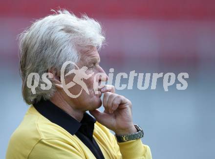 Fussball Regionalliga. SK Austria Klagenfurt gegen SAK. Trainer Alois Jagodic (SAK). Klagenfurt, am 13.5.2011.
Foto: Kuess
---
pressefotos, pressefotografie, kuess, qs, qspictures, sport, bild, bilder, bilddatenbank