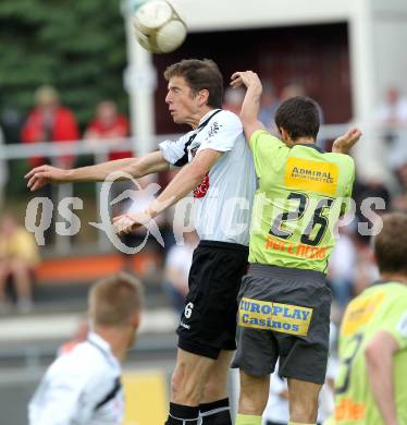 Fussball Erste Liga. WAC/St. Andrae gegen FC Gratkorn.  Christian Falk, (WAC), Marco Perchtold (Gratkorn). Wolfsberg, 24.5.2011
Foto: Kuess

---
pressefotos, pressefotografie, kuess, qs, qspictures, sport, bild, bilder, bilddatenbank