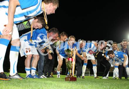 Fussball KFV Cup Finale. VSV gegen Lendorf. Jubel (VSV). Villach, amm 25.5.2011.
Foto: Kuess
---
pressefotos, pressefotografie, kuess, qs, qspictures, sport, bild, bilder, bilddatenbank