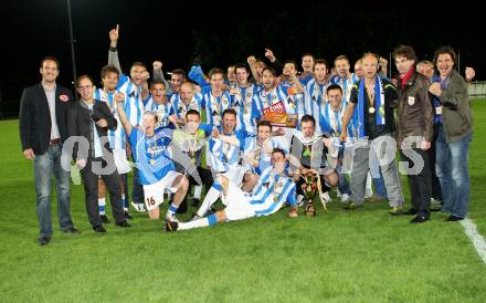 Fussball KFV Cup Finale. VSV gegen Lendorf. Jubel (VSV). Villach, amm 25.5.2011.
Foto: Kuess
---
pressefotos, pressefotografie, kuess, qs, qspictures, sport, bild, bilder, bilddatenbank