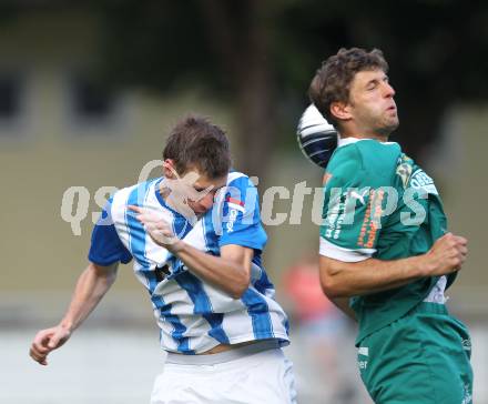 Fussball KFV Cup Finale. VSV gegen Lendorf. Nico Hrstic (VSV), Christoph Morgenstern (Lendorf). Villach, amm 25.5.2011.
Foto: Kuess
---
pressefotos, pressefotografie, kuess, qs, qspictures, sport, bild, bilder, bilddatenbank