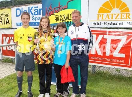 Fussball. Girlies Cup. Gmuend, 28.5.2011.
Foto: Kuess
---
pressefotos, pressefotografie, kuess, qs, qspictures, sport, bild, bilder, bilddatenbank