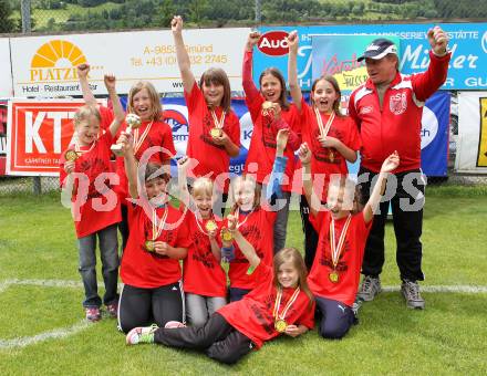 Fussball. Girlies Cup. Sieger Obergailtaler Girls - Kötschach. Gmuend, 28.5.2011.
Foto: Kuess
---
pressefotos, pressefotografie, kuess, qs, qspictures, sport, bild, bilder, bilddatenbank