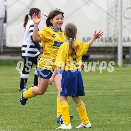 Fussball. Girlies Cup. Gmuend, 28.5.2011.
Foto: Kuess
---
pressefotos, pressefotografie, kuess, qs, qspictures, sport, bild, bilder, bilddatenbank