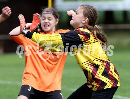 Fussball. Girlies Cup. Gmuend, 28.5.2011.
Foto: Kuess
---
pressefotos, pressefotografie, kuess, qs, qspictures, sport, bild, bilder, bilddatenbank