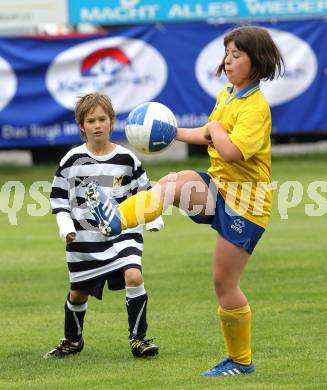 Fussball. Girlies Cup. Gmuend, 28.5.2011.
Foto: Kuess
---
pressefotos, pressefotografie, kuess, qs, qspictures, sport, bild, bilder, bilddatenbank