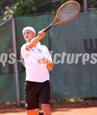 Fussball Bundesliga. Erste Liga. Tennisturnier WAC/St. Andrae. Stephan Stueckler. Klagenfurt, am 25.5.2011.
Foto: Kuess
---
pressefotos, pressefotografie, kuess, qs, qspictures, sport, bild, bilder, bilddatenbank