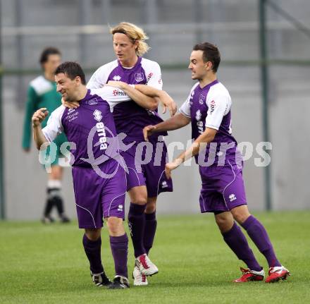 Fussball Regionalliga. SK Austria Klagenfurt gegen Weiz. Torjubel Christian Sablatnig (Klagenfurt). Klagenfurt, 1.6.2011.
Foto: Kuess
---
pressefotos, pressefotografie, kuess, qs, qspictures, sport, bild, bilder, bilddatenbank