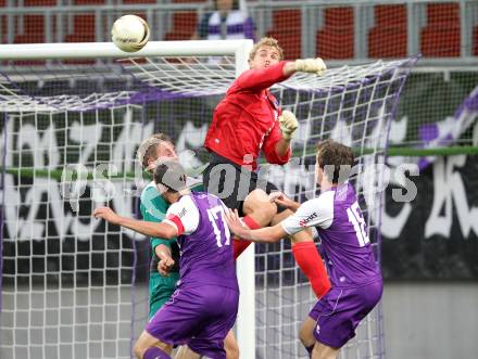 Fussball Regionalliga. SK Austria Klagenfurt gegen Weiz. Marc Baumgartner, Christian Prawda, Marco Pegrin, (Klagenfurt), Christopher Feiner  (Weiz). Klagenfurt, 1.6.2011.
Foto: Kuess
---
pressefotos, pressefotografie, kuess, qs, qspictures, sport, bild, bilder, bilddatenbank